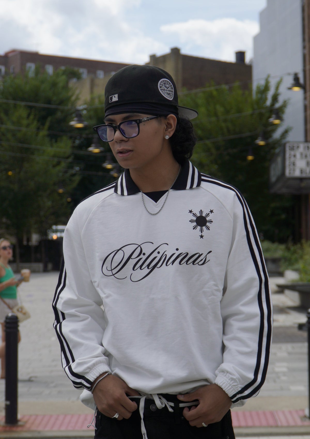 Pilipinas (black) Collared Sweatshirt